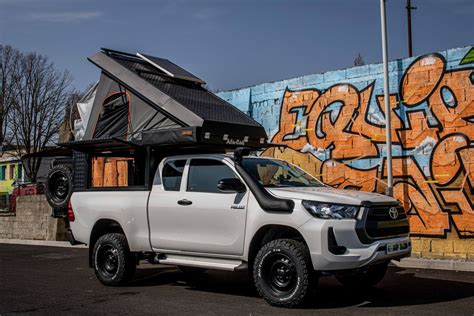 Toyota Hilux Revo Canopy Camper Raid Tous Les Accessoires Et Les