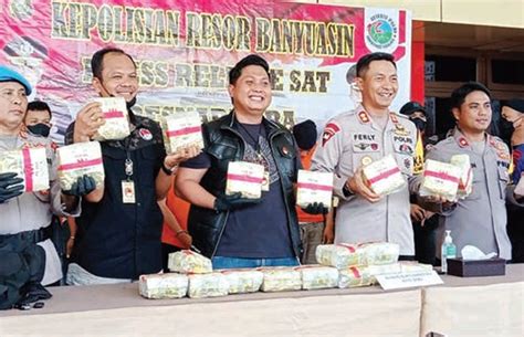 Polres Banyuasin Gagalkan Peredaran 23 Kg Sabu 15 000 Ekstasi