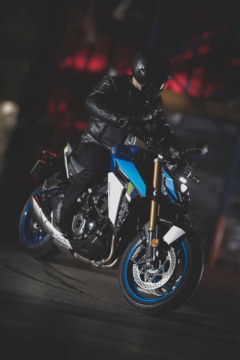 Suzuki GSX S1000 Agressividade Em Formato Naked MotoNews Andar De Moto