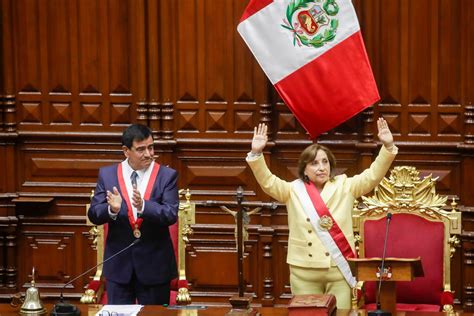 la renuncia de dina boluarte ¿una salida urgente a la crisis servindi servicios de
