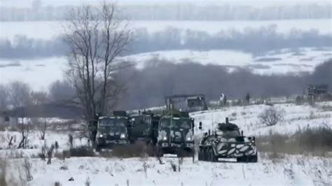 Watch Cbs Evening News Military Aid Arrives In Ukraine As Tensions