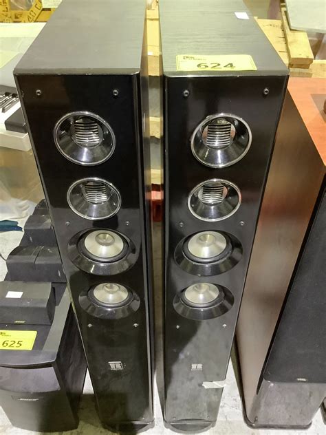 2 THEATER RESEARCH TOWER SPEAKERS TR2830