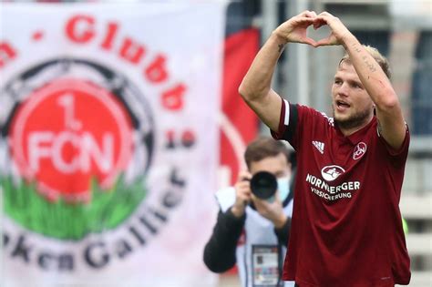 Gute Nachricht vom Club 1 FC Nürnberg verlängert Vertrag mit Geis