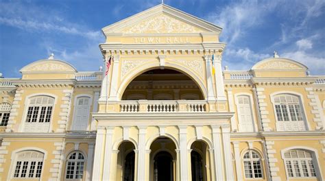 Penang City Hall in Downtown George Town - Tours and Activities | Expedia