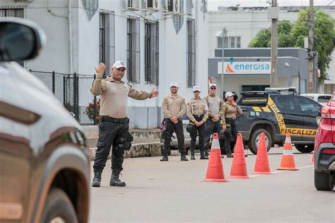 Semtran alerta população quanto ao respeito às normas de trânsito no