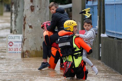 Deadly floods hit southwest France