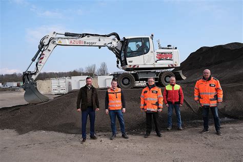 Strabag Azubi Bagger Aushängeschild für moderne Ausbildung Beutlhauser