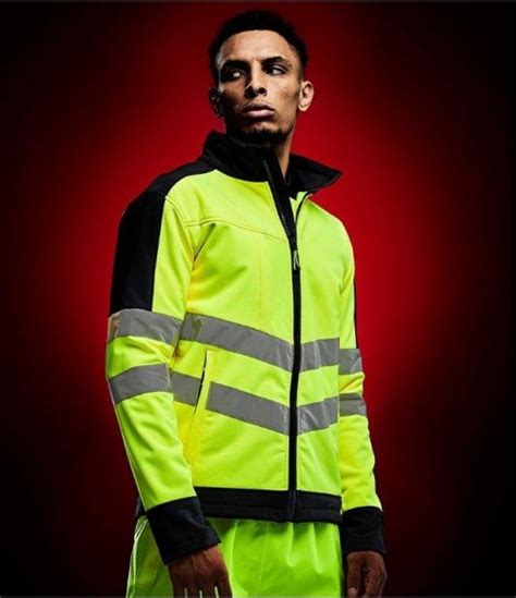 Regatta Hi Vis Pro Contrast Soft Shell Jacket