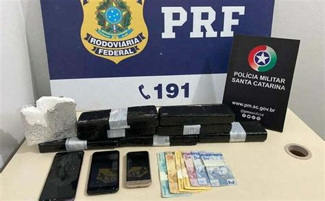 Tr S Pessoas S O Presas Em Flagrante Por Tr Fico De Drogas Durante