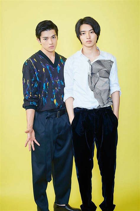 Pin On 山﨑賢人×新田真剣佑 Earthy Outfits Japanese Men Asian Men