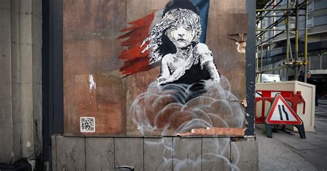 New Banksy Artwork Protests Treatment Of Migrants In Calais