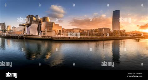 Guggenheim Bilbao Aerial Hi Res Stock Photography And Images Alamy