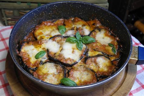 Cattivi Pensieri Recensioni MELANZANE ALLA PARMIGIANA IN PADELLA