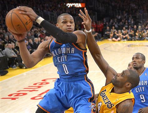 Gay Helps Grizzlies Solve Spurs In OT