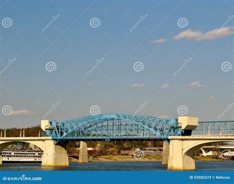 Bridge Over Chattanooga River Stock Photo - Image of landscape, chattanooga: 33502374