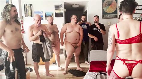 Vidéos porno gratuites Gangbang anal xHamster