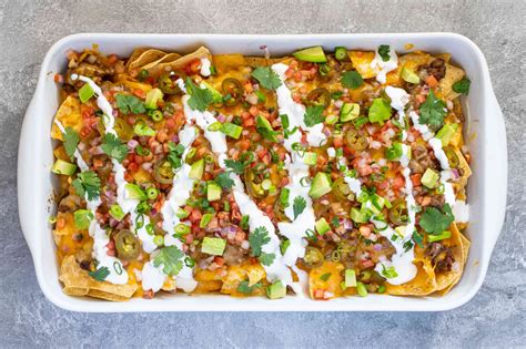 Buffalo Wild Wings Ultimate Nachos Copycat Recipe - TheFoodXP