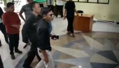 Usai Mengamuk Dan Rusak Fasilitas Di Kantor Dprd Lsm Kesatria Muda