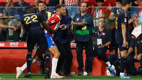 Salen A La Luz M S Fotos Ntimas De La Bibliotecaria Hot Infobae