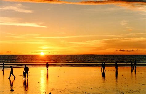 Sunset Kuta Beach Bali Taken With A Minolta Dynax 404si Flickr