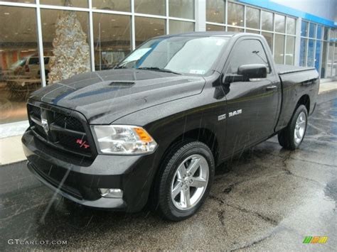 2010 Brilliant Black Crystal Pearl Dodge Ram 1500 R T Regular Cab