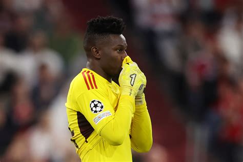 Onana, che combini: che papera contro il Bayern