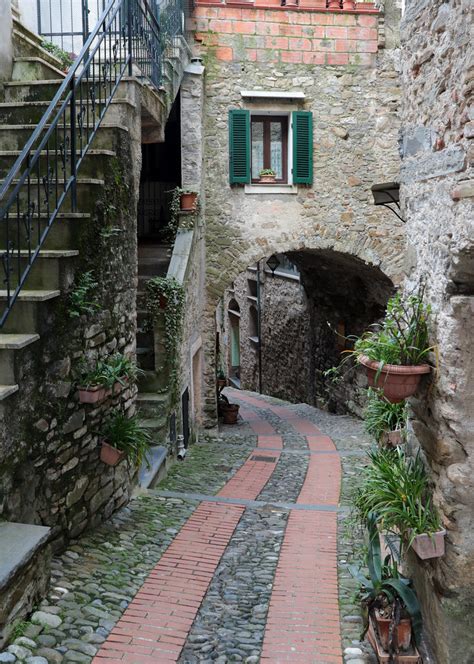 Dolceacqua Scorcio Del Centro Storico Dolceacqua The His Flickr