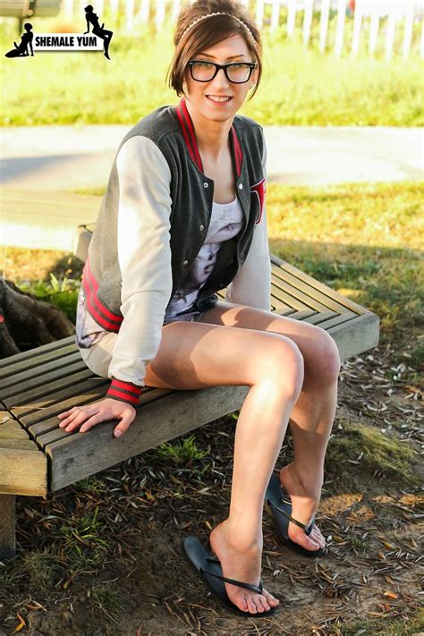 Grooby Girls Featuring Brielle Bop Nude Images CoedCherry