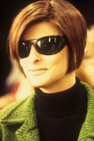 The Supermodels’ Most Iconic Hairstyles in 21 Glorious Photos | Vogue