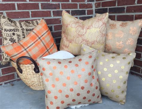 15 Gorgeous Fall Pillow Designs To Add To Your Seasonal Home Decor