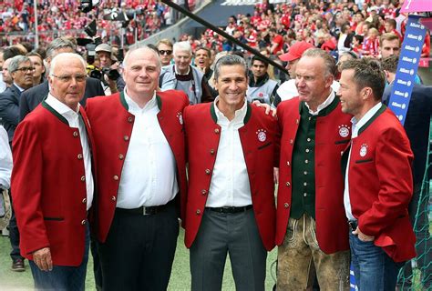 Bayern Legenden Beckenbauer und Matthäus stehen im besten Team aller