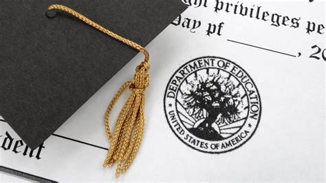 What you Need to Know about a Diploma Seal | Validgrad