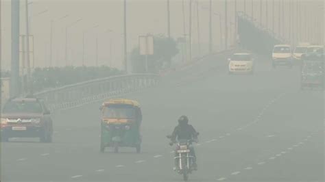 Delhi Air Pollution No Respite For Delhiites Aqi Drops To Severe Category