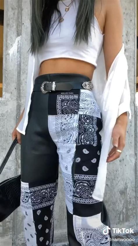 Diy Bandanna Jeans [video] Refashion Clothes Diy Clothes Refashion Diy Fashion Clothing