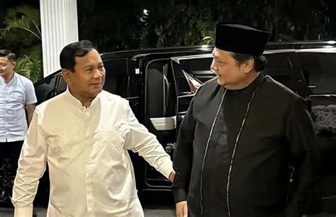 Pertemuan Prabowo Dan Elite Golkar Dinilai Sebagai Keterdesakan