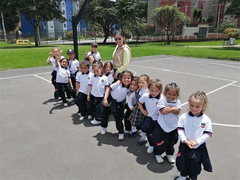 Colegio De Los Angeles Bogota Colegio Comercial Femenino Con énfasis