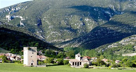 Escapada a Las Hoces del Ebro y el Rudrón aventuras para senderistas