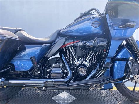 Pre Owned 2019 Harley Davidson Road Glide Cvo Fltrxse Mako Shark Fade