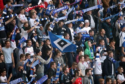 Hsv Fans Feiern Bei Public Viewing In Arena Der Spiegel