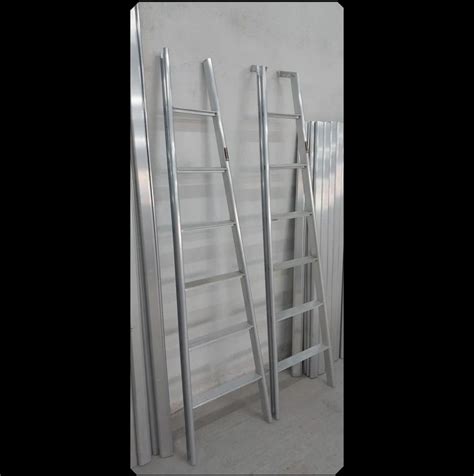 Aluminium Wall Extension Ladder At ₹ 250feet Aluminum Wall Reclining
