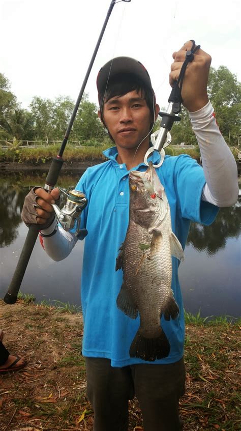 Fishing Adventurers In Brunei Waters Lesen Renewed 2014