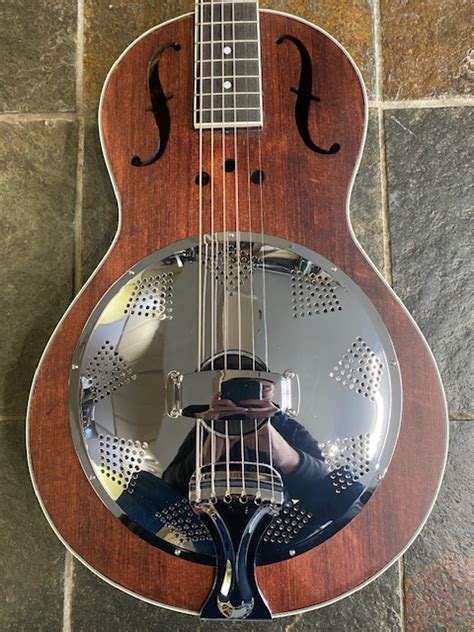 Barnes And Mullins Bmr300 Resonator Guitar