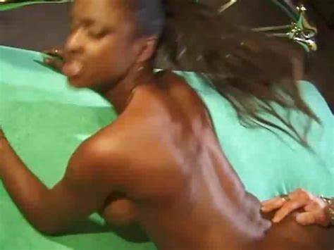 Milf Ebony Pornstar Midori At DrTuber