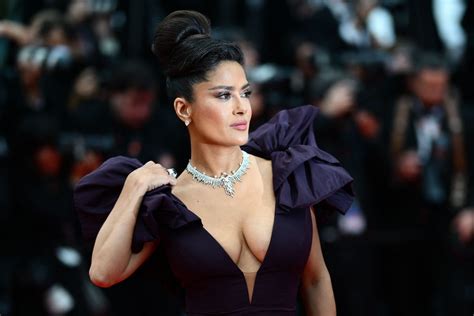 La Nouvelle Photo En Bikini De Salma Hayek Affole Les Internautes La