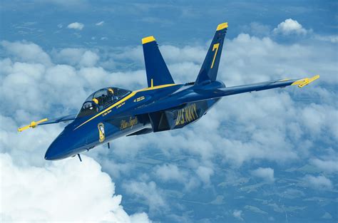 Les Blue Angels Sur F A 18F Super Hornet Avionslegendaires Net