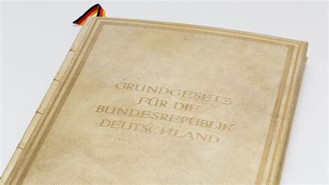 Zehn Fakten Zum Grundgesetz Bundesregierung