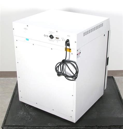 460 NS Lab Line Water Jacketed Automatic CO2 Incubator ArtisanTG