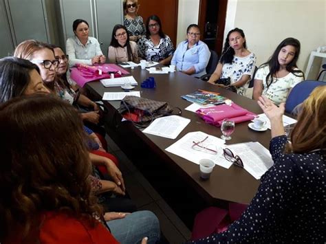 Vereadora Maria Elena articula encontro sobre políticas públicas