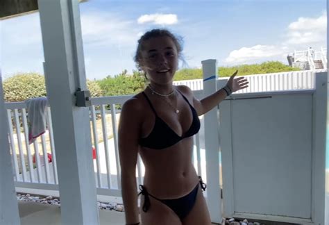 Katie Donnelly Bikini R Itskatiedonnelly