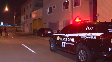 Mulher é Morta A Facadas Dentro De Casa No Df Após Discussão Com